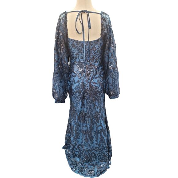 NWT Long Sleeved Patterned Sequin Gown in Blue - Picture 8 of 12